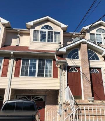 29 ARDEN AVE