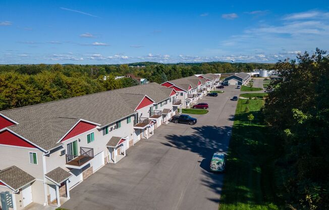 2 beds, 1.5 baths, 1,142 sqft, $1,620, Unit HO 137-02