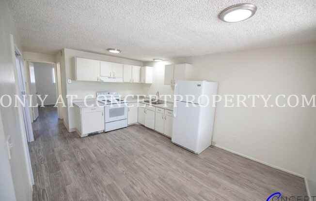 2 beds, 1 bath, 930 sqft, $1,275, Unit 37