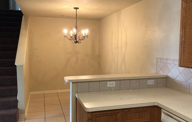 3 beds, 2.5 baths, $1,250, Unit 5102 Heather Lane - A