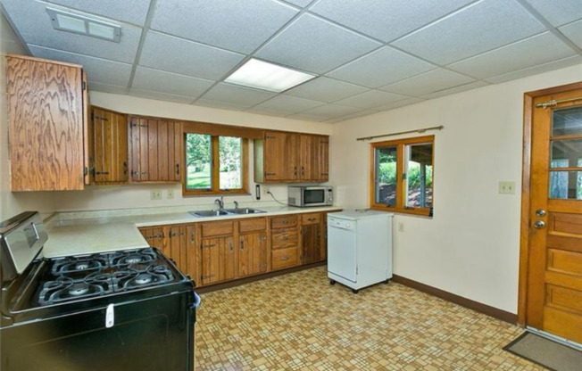 5331 OLD LOGAN FRY RD