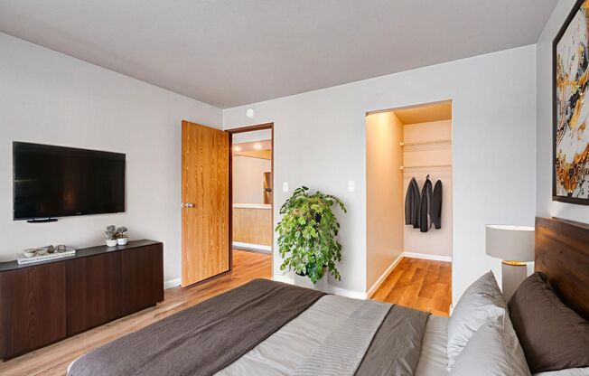1 bed, 1 bath, 725 sqft, $1,099, Unit AA205