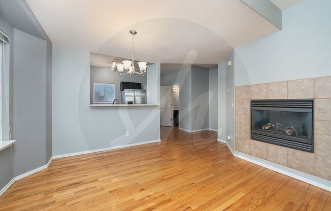 Lovely 3 bed 4 bath townhouse located in Powers corridor