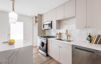 Hermosa 1803 LLC (TIC)