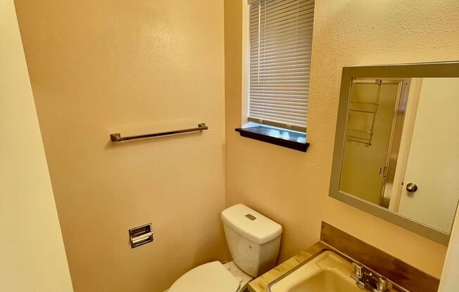 1 bed, 1 bath, $1,795