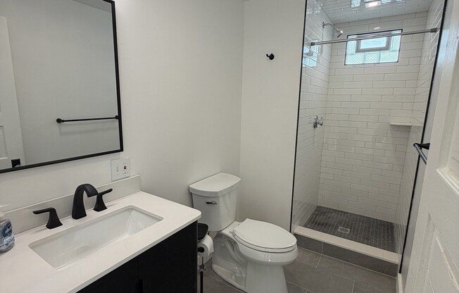 3 beds, 1 bath, 1,138 sqft, $3,100, Unit 1