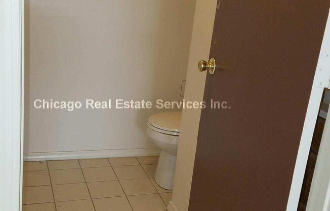 7626 N MILWAUKEE AVE