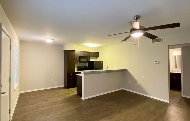 Pool Side Condo!