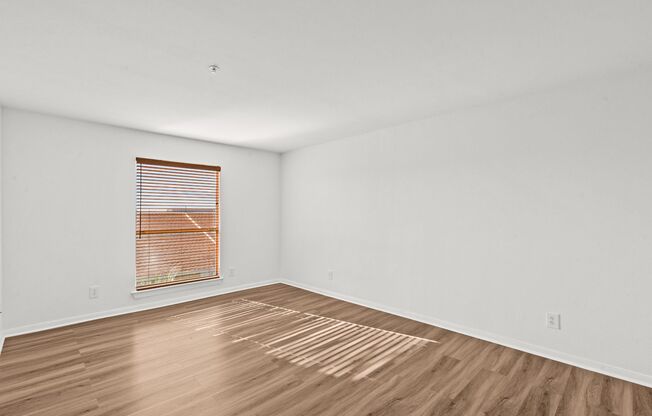 2 beds, 2 baths, 853 sqft, $1,400, Unit #370