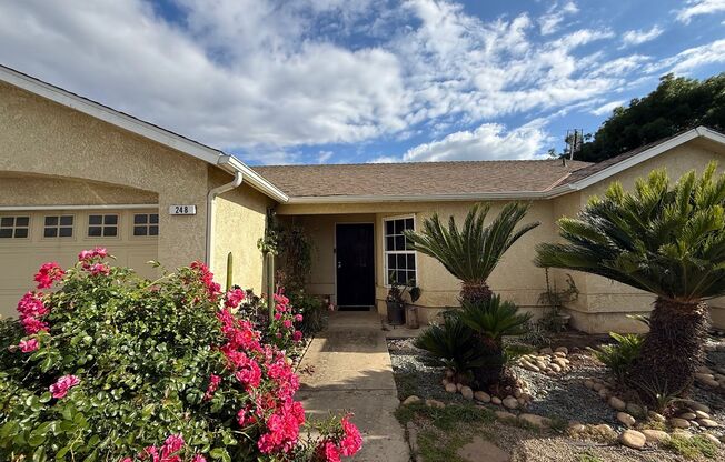 Cozy 3 bedroom home for rent with Solar panels!