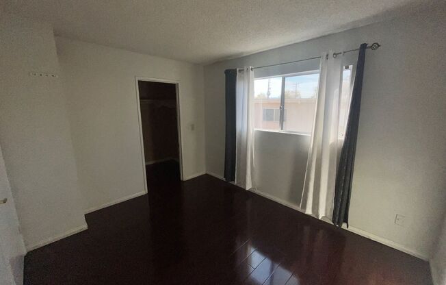 2 beds, 1.5 baths, $2,300