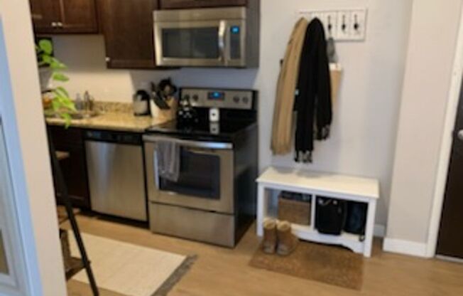 Modern Farwell Ave Apartments