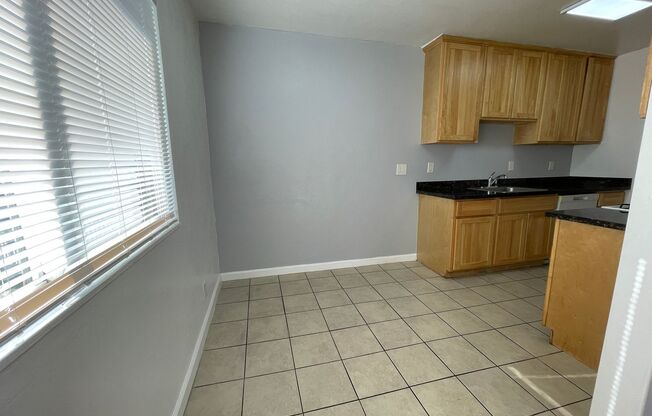 1 bed, 1 bath, $1,700, Unit T45