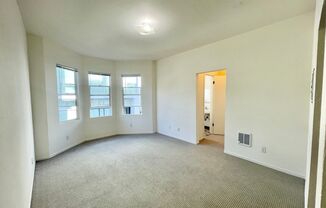 Studio, 1 bath, $1,795, Unit 700 Laguna Street, #108