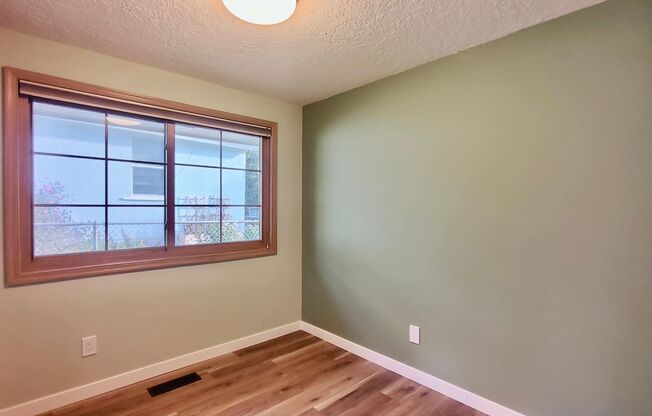 3 beds, 1 bath, $2,395