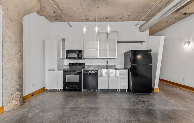 1 bed, 1 bath, $1,295, Unit 303