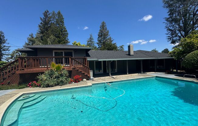Beautiful house with backyard pool in Los Gatos! 5bd/3ba! - Coming Soon