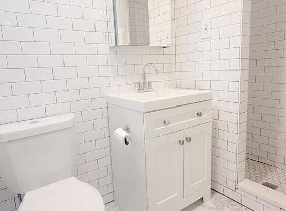 250 W 74 ST