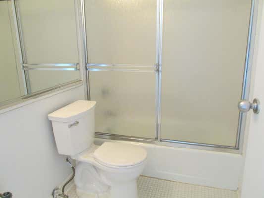 1 bed, 1 bath, 700 sqft, $2,700, Unit 17D
