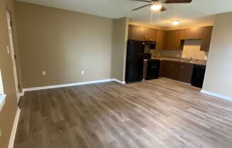 1 bed, 1 bath, 790 sqft, $825, Unit 5