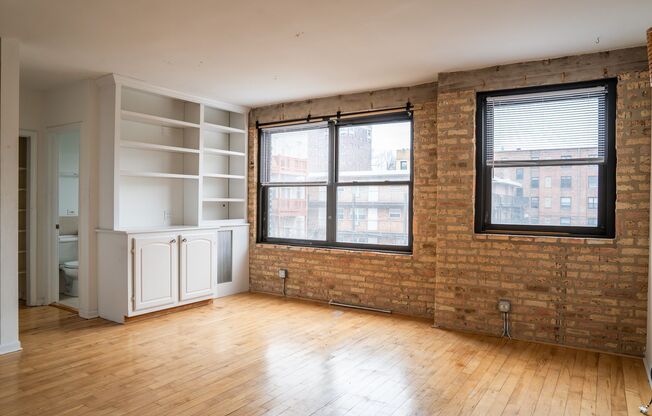 1 bed, 1 bath, 465 sqft, $1,650, Unit 4630-2D