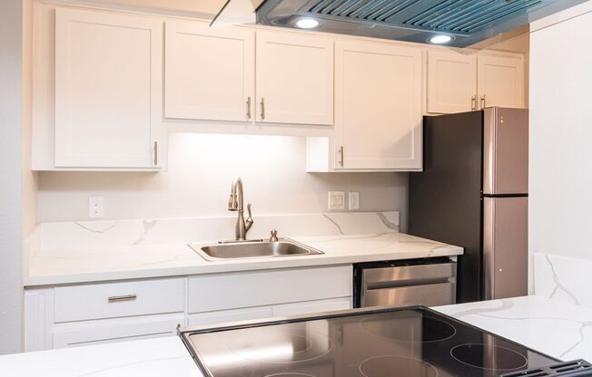 1 bed, 1 bath, 636 sqft, $1,700, Unit 310