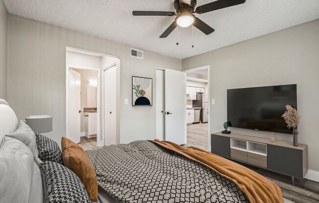 2 beds, 2 baths, 919 sqft, $1,799, Unit 1099