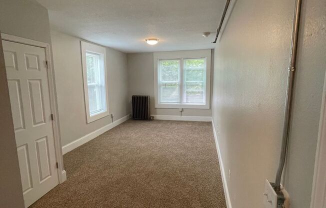 Studio, 1 bath, 400 sqft, $625, Unit Unit 413