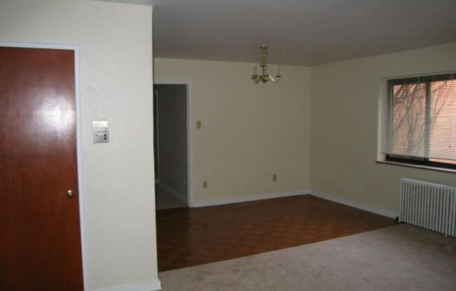 2 beds, 1 bath, 710 sqft, $1,650, Unit 01C