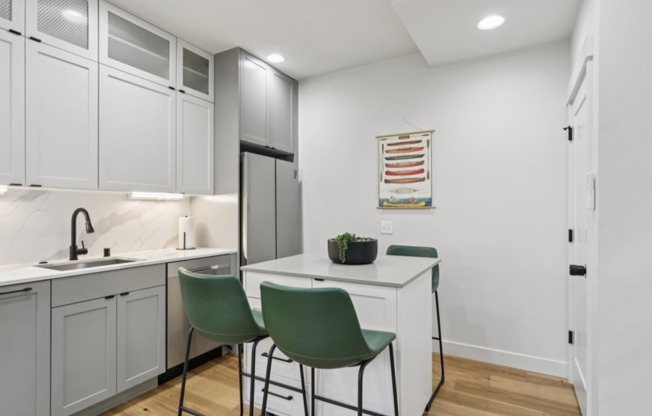 Three-Bedroom Townhouse Close to Seattle Pacific University!!!