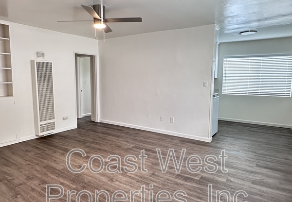1536 MOORLAND DR 