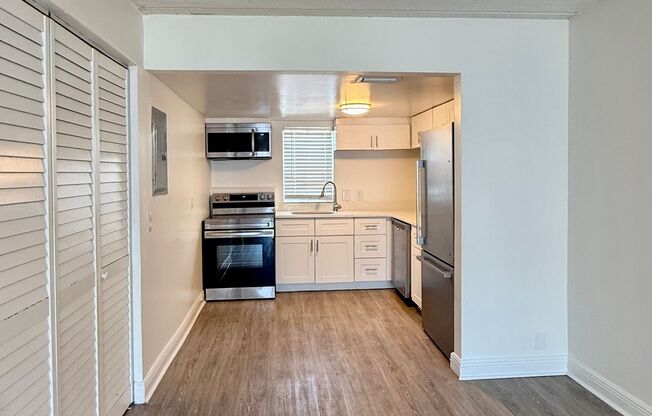 2 beds, 1 bath, 740 sqft, $1,595