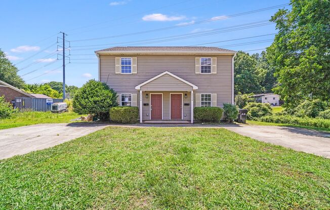 Colonial Village Gem – Cozy 2-Bedroom Duplex Minutes from South Park!
