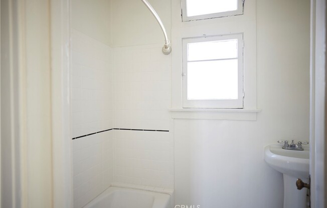 Studio, 1 bath, 575 sqft, $2,095, Unit 2