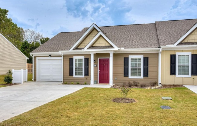 Townhouse with private driveway