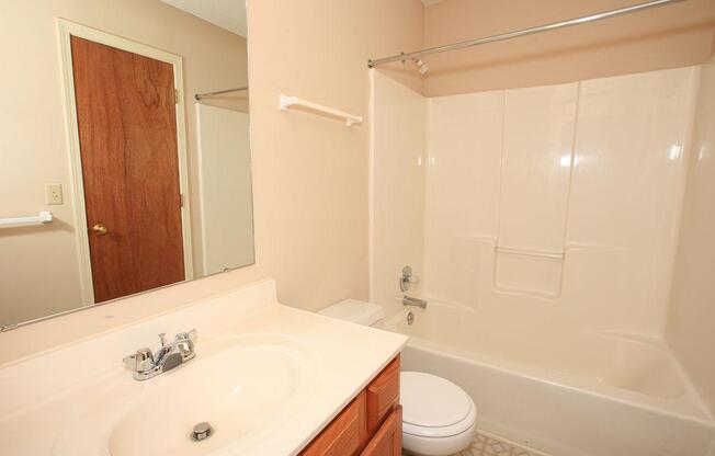 3 beds, 2.5 baths, 1,550 sqft, $2,095