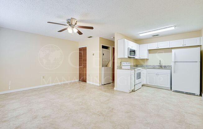 Charming 1 Bed, 1 Bath Condo