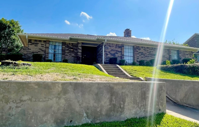 3009 APPLE VLY DR