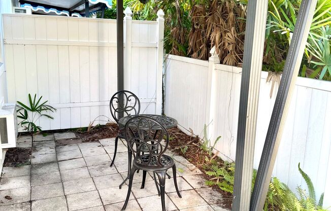 Studio, 1 bath, 350 sqft, $1,350, Unit 1102#L5