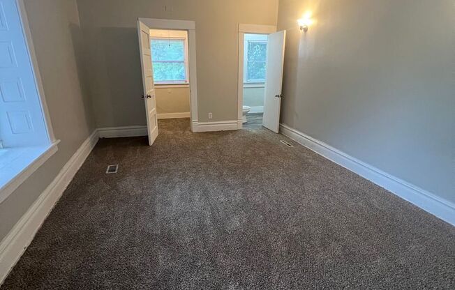 Duplex at 711 SW Buchanan St