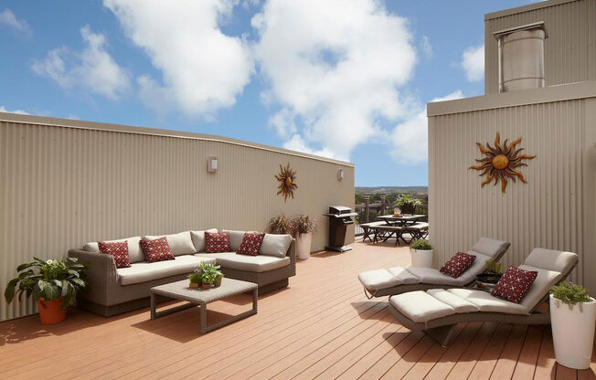 Outdoor Roof Deck at Riverwalk Apartments, Massachusetts 01843