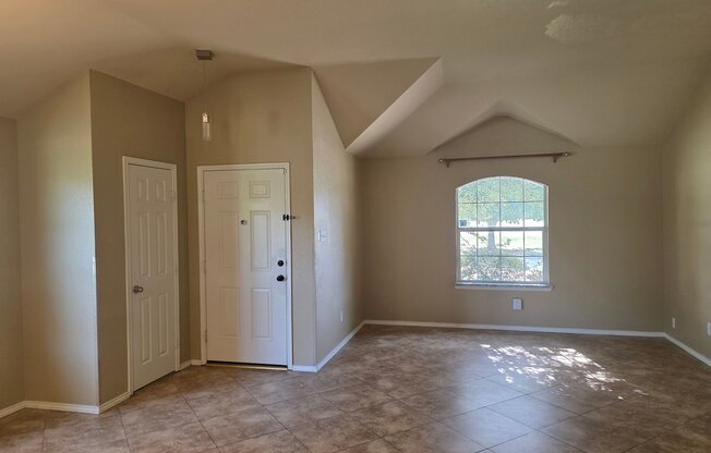12112 LAMINGTON DR