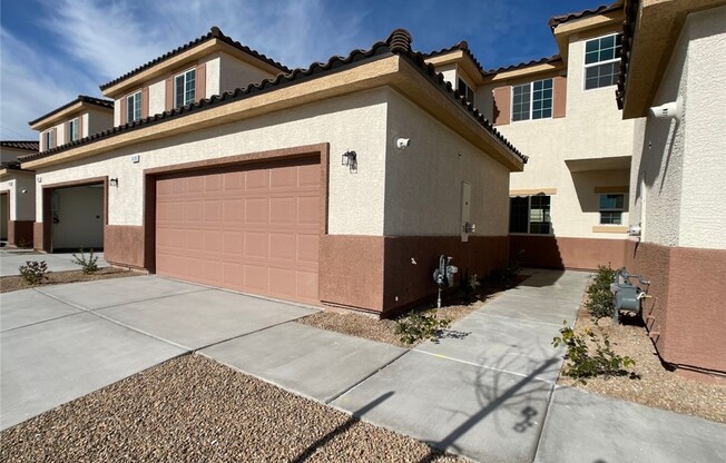 1418 PINK DAWN DR