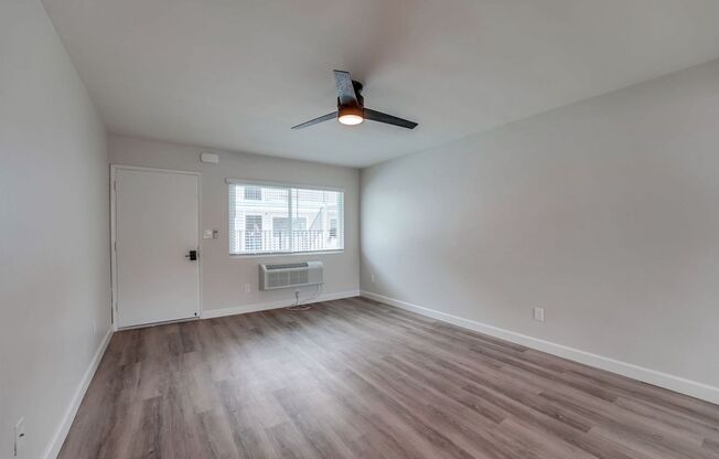 2 beds, 1 bath, $3,395, Unit 11