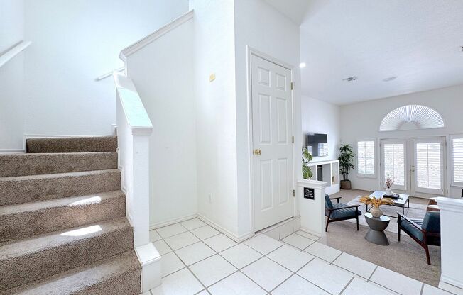 West El Paso 2 bed/2.5 bath  Refrig A/C with Gorgeous VIews!