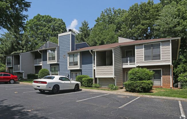 2 beds, 2 baths, $1,049, Unit 1812