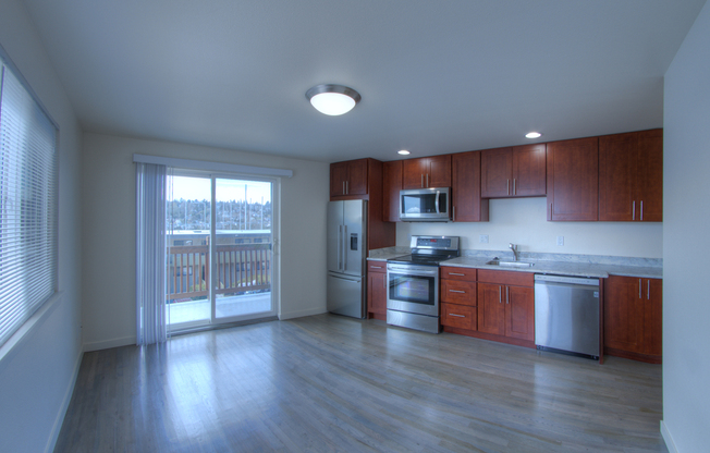 Spacious 3 Bed, 2 Bath Apartment in Queen Anne / Interbay – In-Unit Washer & Dryer, Prime Location, Perfect for Urban Living!- Sign a Lease by October 20 and Get 2 weeks Free Rent!