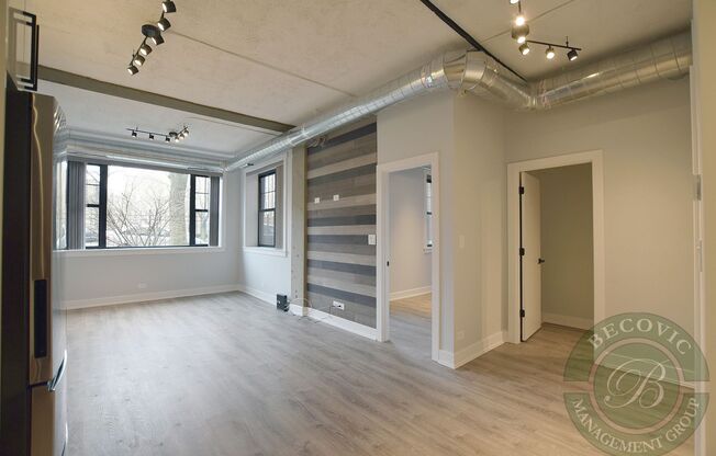 2 beds, 1 bath, 570 sqft, $2,350, Unit 102