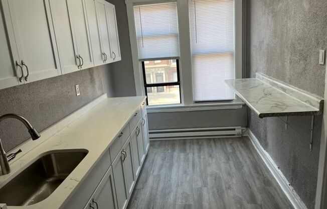 Studio, 1 bath, 500 sqft, $1,200