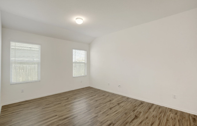 190 CRYSTAL RIV RD